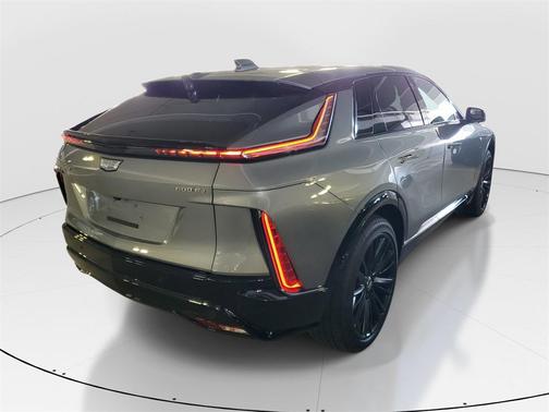 2025 Cadillac LYRIQ Sport