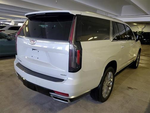 2023 Cadillac Escalade ESV Premium Luxury