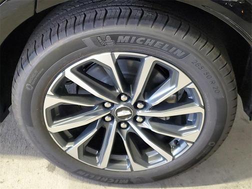 2025 Cadillac LYRIQ Sport