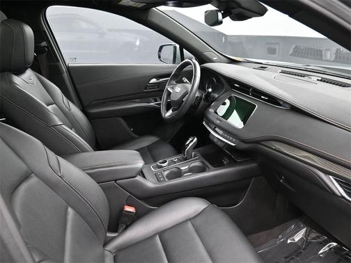 2023 Cadillac XT4 Sport