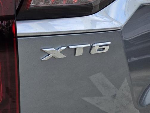 2025 Cadillac XT6 Premium Luxury FWD