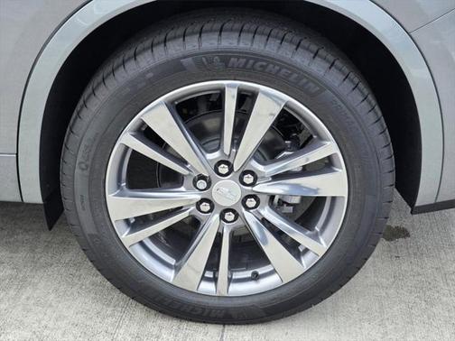 2025 Cadillac XT6 Premium Luxury FWD