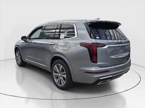 2025 Cadillac XT6 Premium Luxury FWD