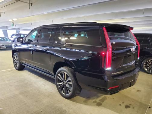 2025 Cadillac Escalade ESV Sport