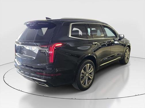 2025 Cadillac XT6 Premium Luxury FWD