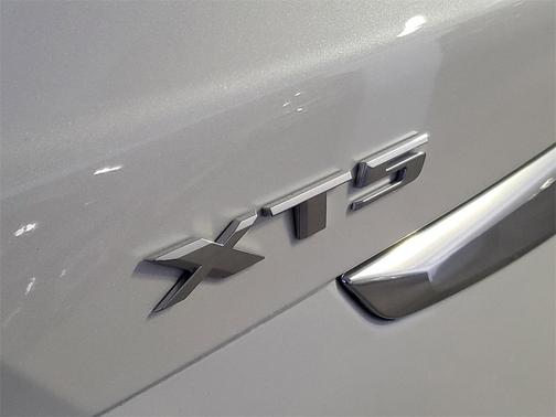 2025 Cadillac XT5 Luxury