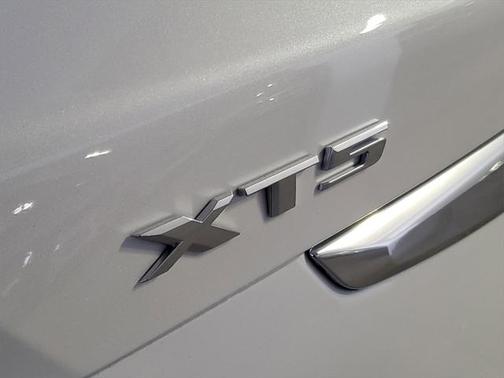 2025 Cadillac XT5 Luxury