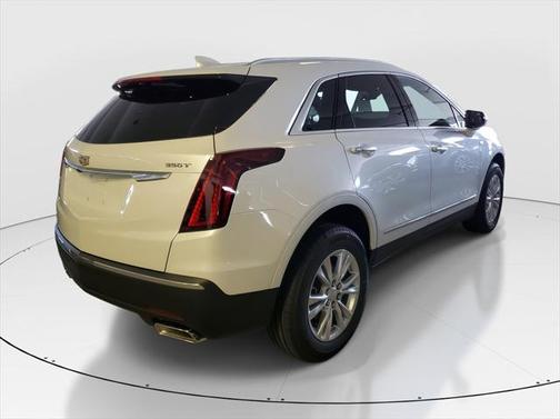 2025 Cadillac XT5 Luxury