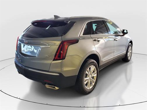 2025 Cadillac XT5 Luxury