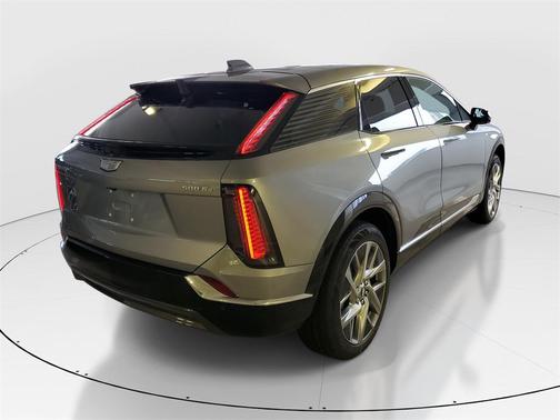 2025 Cadillac OPTIQ Luxury 1 AWD