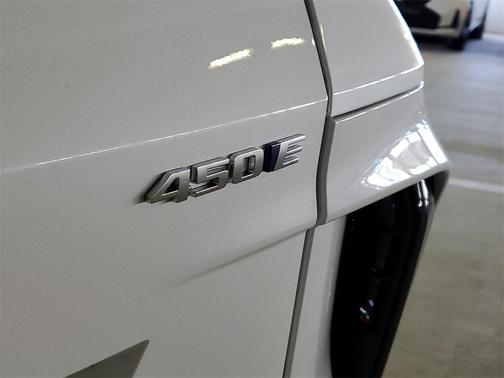 2025 Cadillac LYRIQ Sport