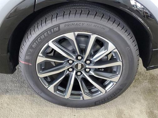 2025 Cadillac LYRIQ Sport