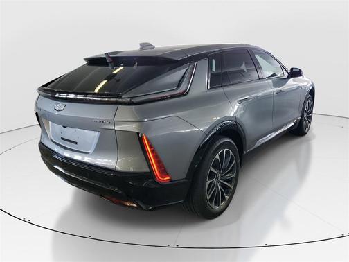 2025 Cadillac LYRIQ Sport