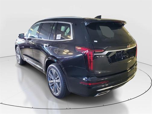 2025 Cadillac XT6 Premium Luxury FWD