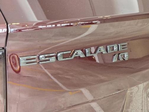 2025 Cadillac Escalade Sport