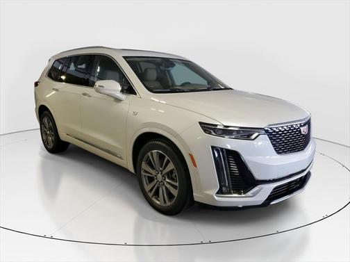 2025 Cadillac XT6 Premium Luxury FWD
