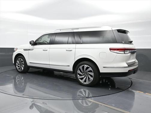 2024 Lincoln Navigator Reserve