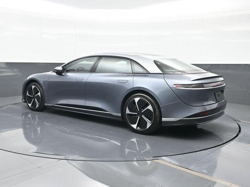 2025 Lucid Air Touring