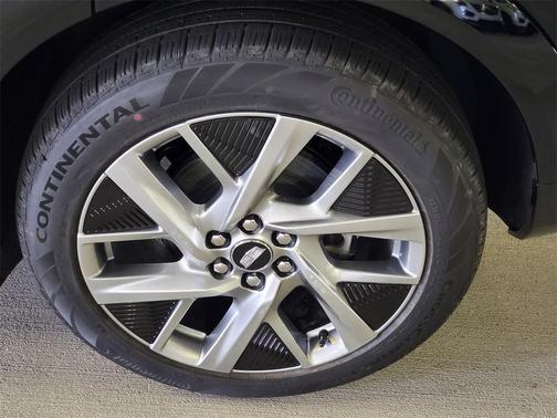 2025 Cadillac OPTIQ Luxury 1 AWD