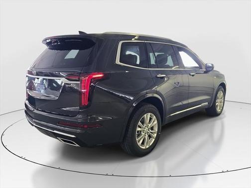 2025 Cadillac XT6 Luxury FWD