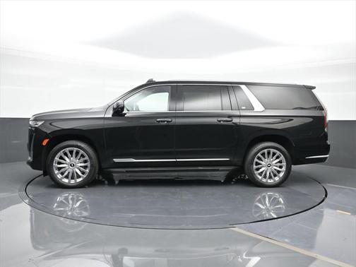 2022 Cadillac Escalade ESV Premium Luxury