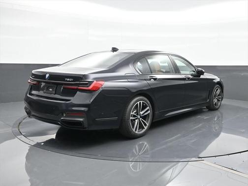 2022 BMW 750 i xDrive
