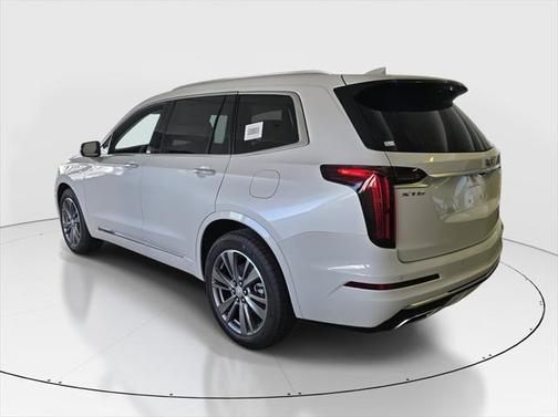 2025 Cadillac XT6 Premium Luxury FWD