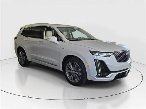 2025 Cadillac XT6 Premium Luxury FWD