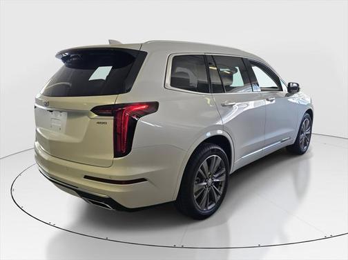 2025 Cadillac XT6 Premium Luxury FWD