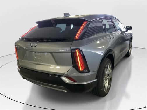 2025 Cadillac OPTIQ Luxury 1 AWD