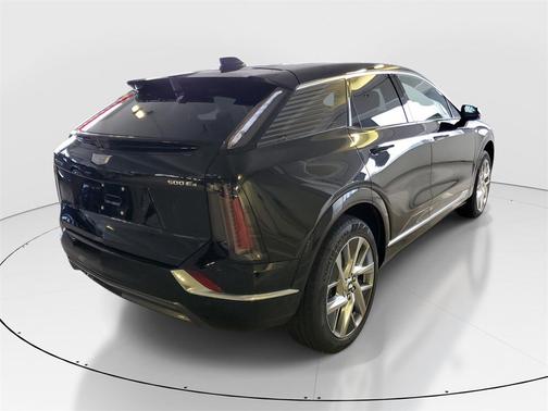 2025 Cadillac OPTIQ Luxury 1 AWD