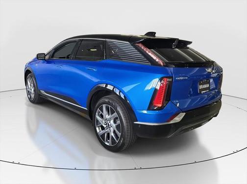 2025 Cadillac OPTIQ Luxury