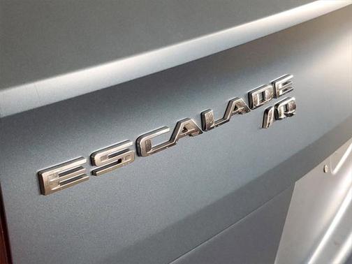 2025 Cadillac Escalade Luxury
