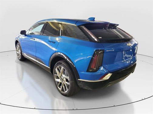 2025 Cadillac OPTIQ Luxury 2 AWD