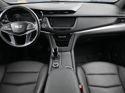 2023 Cadillac XT5 Luxury