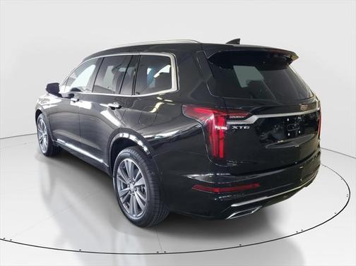 2025 Cadillac XT6 Premium Luxury FWD