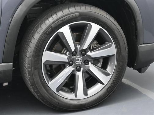 2023 Honda Pilot Touring 8-Passenger