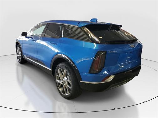 2025 Cadillac OPTIQ Luxury 1 AWD