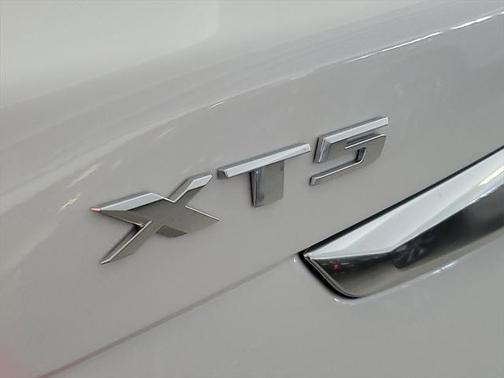 2025 Cadillac XT5 Luxury