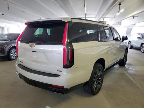 2023 Cadillac Escalade ESV Sport Platinum
