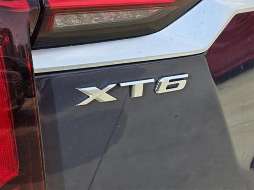 2025 Cadillac XT6 Luxury AWD