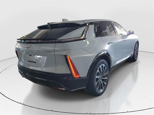 2025 Cadillac LYRIQ Sport