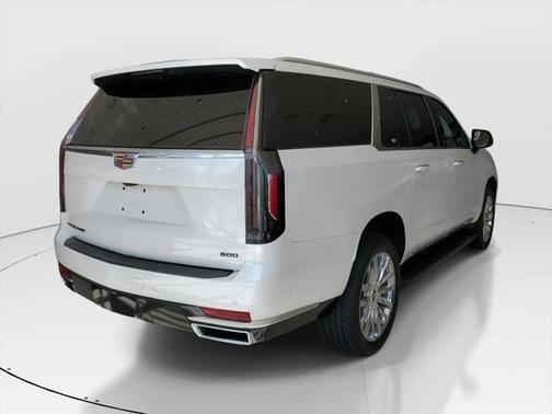 2022 Cadillac Escalade ESV Premium Luxury