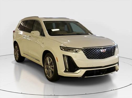 2025 Cadillac XT6 Premium Luxury FWD