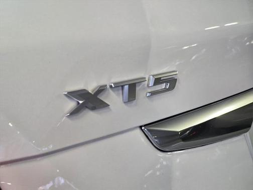 2025 Cadillac XT5 Luxury