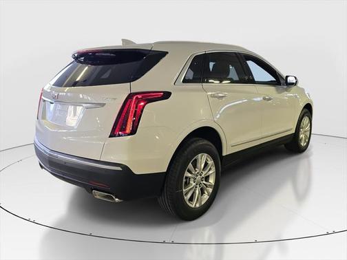 2025 Cadillac XT5 Luxury