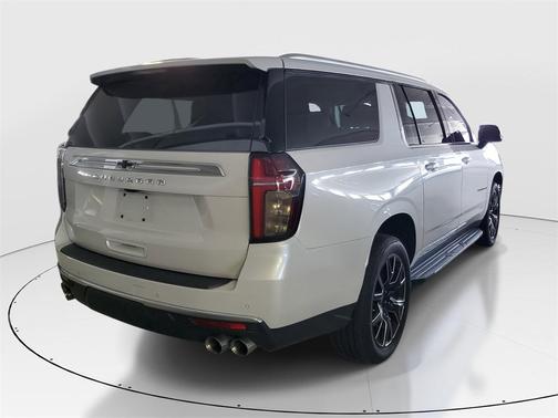 2023 Chevrolet Suburban 2WD High Country