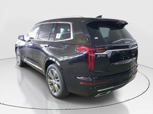 2025 Cadillac XT6 Premium Luxury FWD