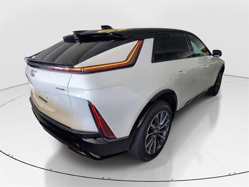 2025 Cadillac LYRIQ Sport