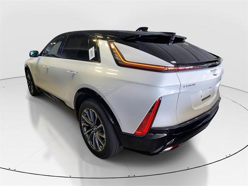 2025 Cadillac LYRIQ Sport